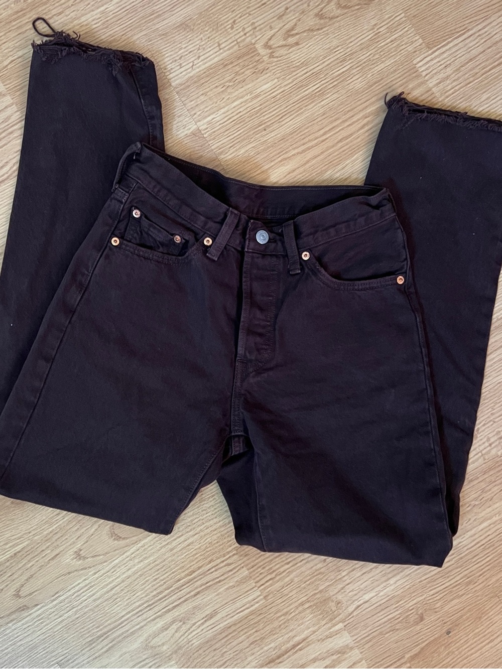 Levi's Women's Dark Brown Straight-Leg Jeans with Raw Hem Size 26